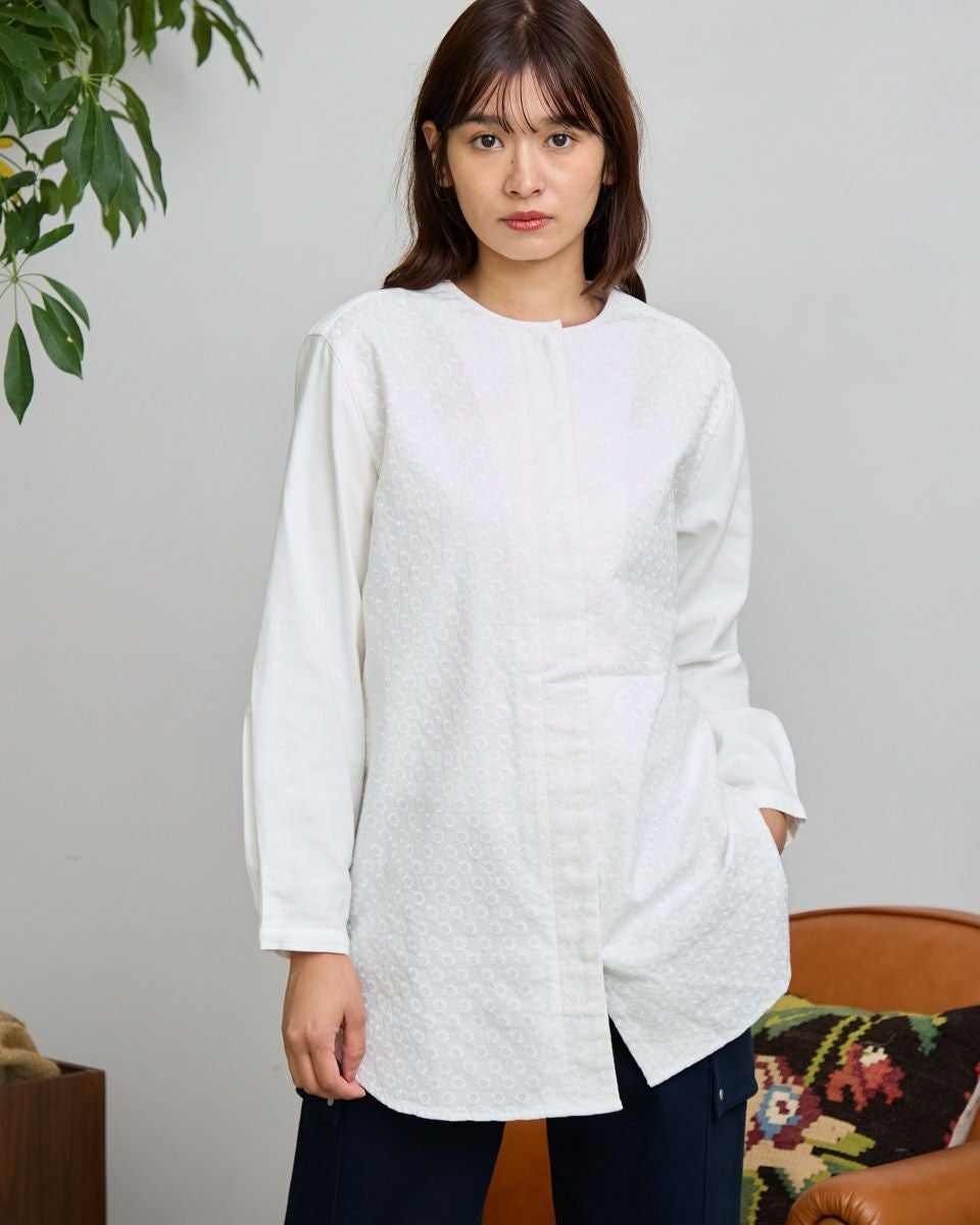 t.b センソユニコ　刺繍入りホワイトロングシャツ　チュニック★ Golden Bear刺しゅうシャツチュニック | ゴールデンベアストア
