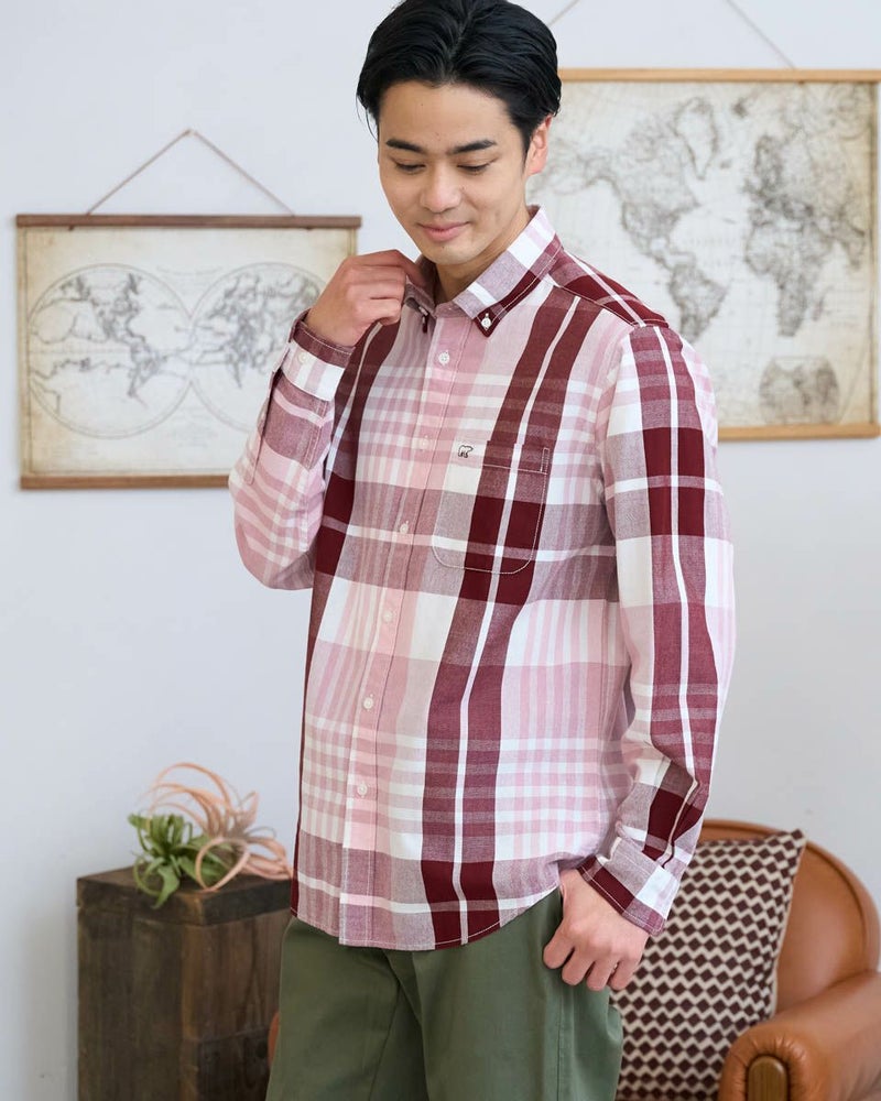 チェックシャツ