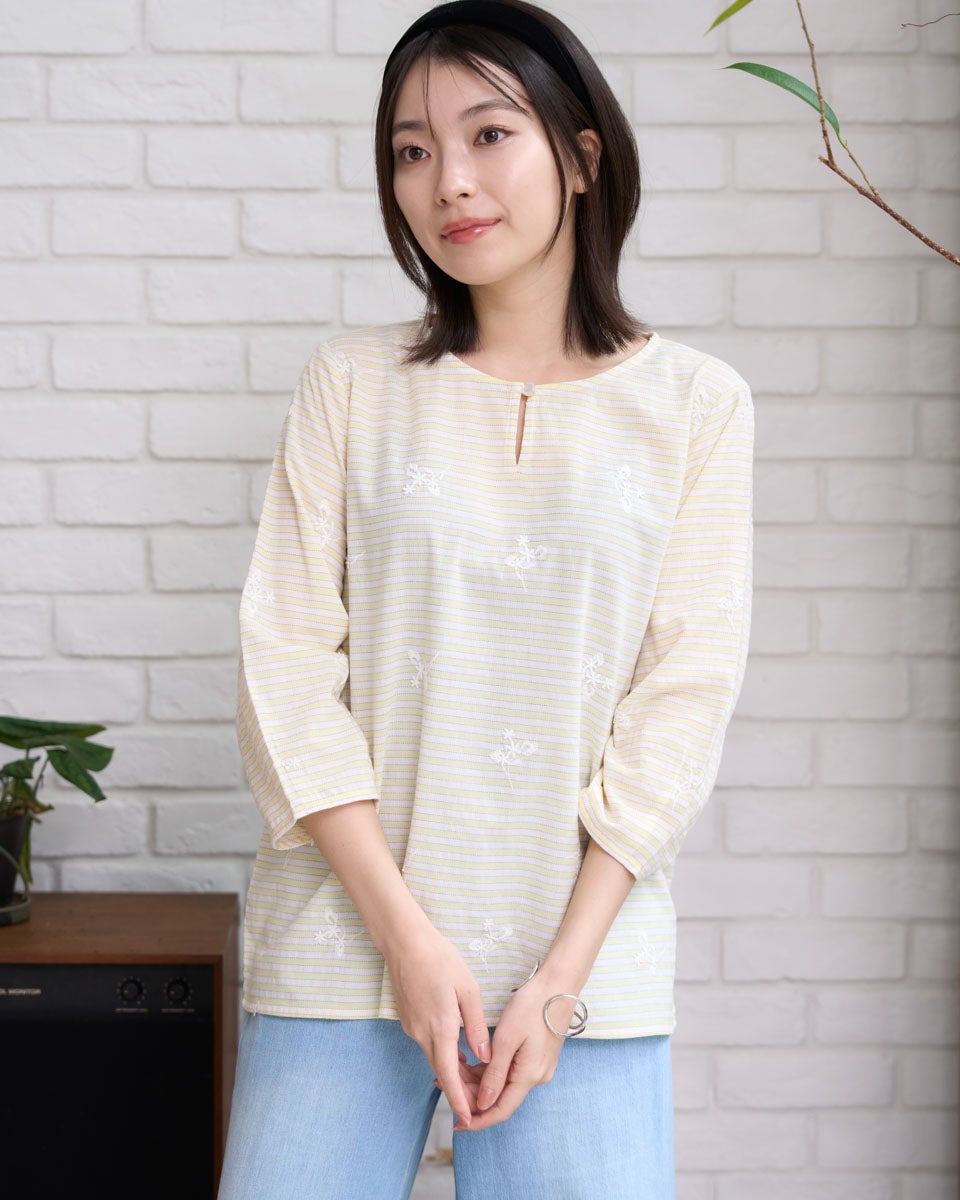 GoldenBear ゴールデンベア ボーダー刺しゅうブラウス