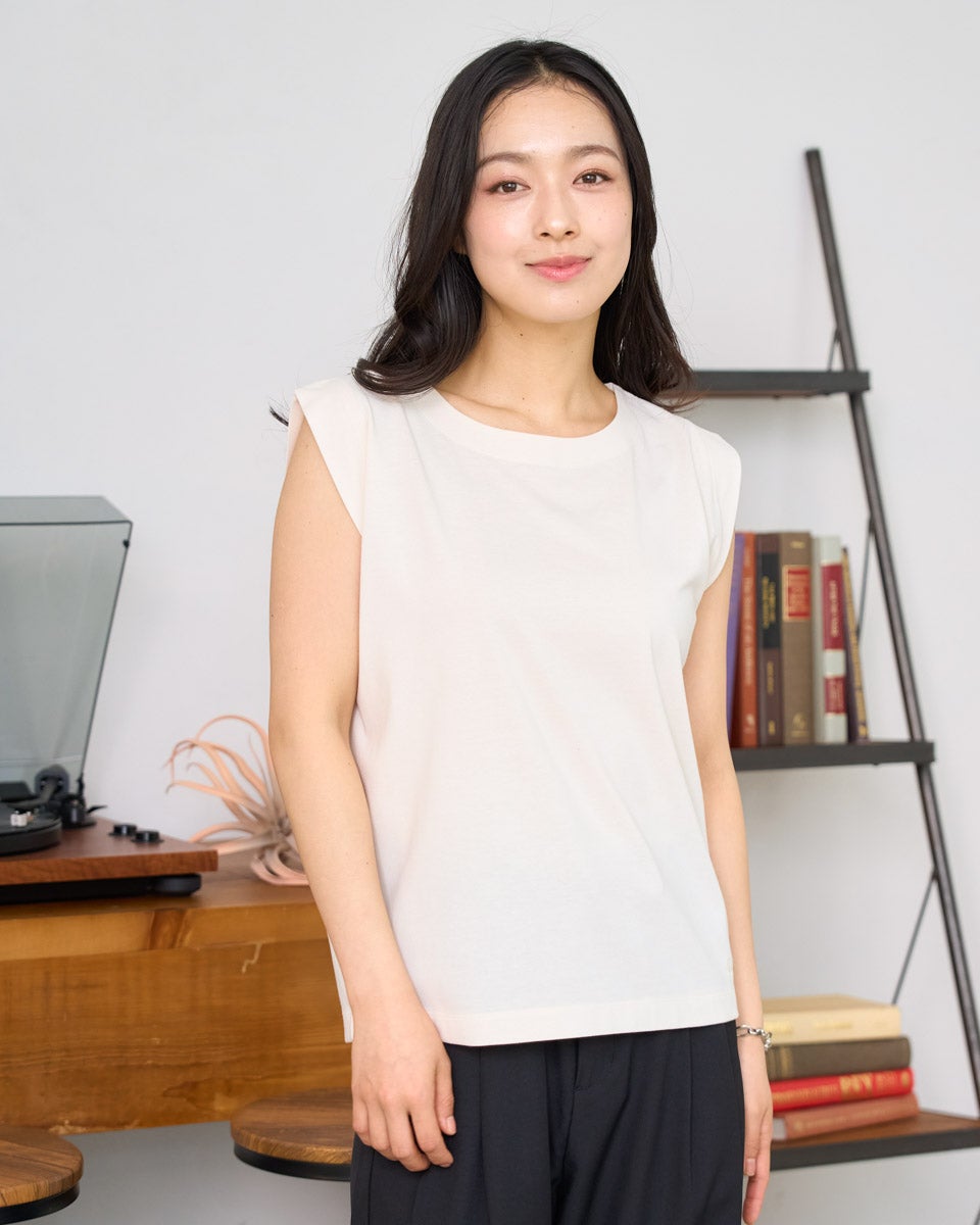【WHITE】サイドシャーリング ノースリーブカットソー 前後2way シャーリング カットトップス