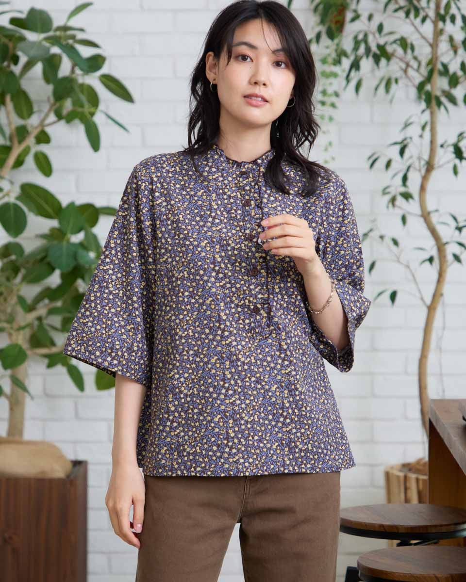 GoldenBear ゴールデンベア 小花プリントブラウス